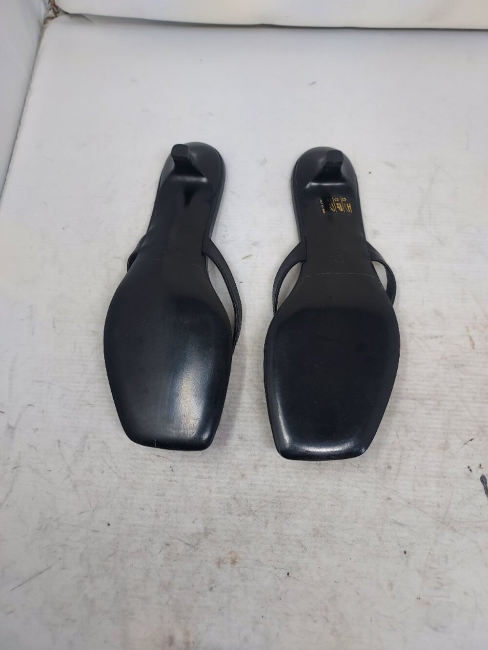 Toteme Black Leather Kitten Heel Flip Flop Sandals EU 41 - Picture 2 of 10